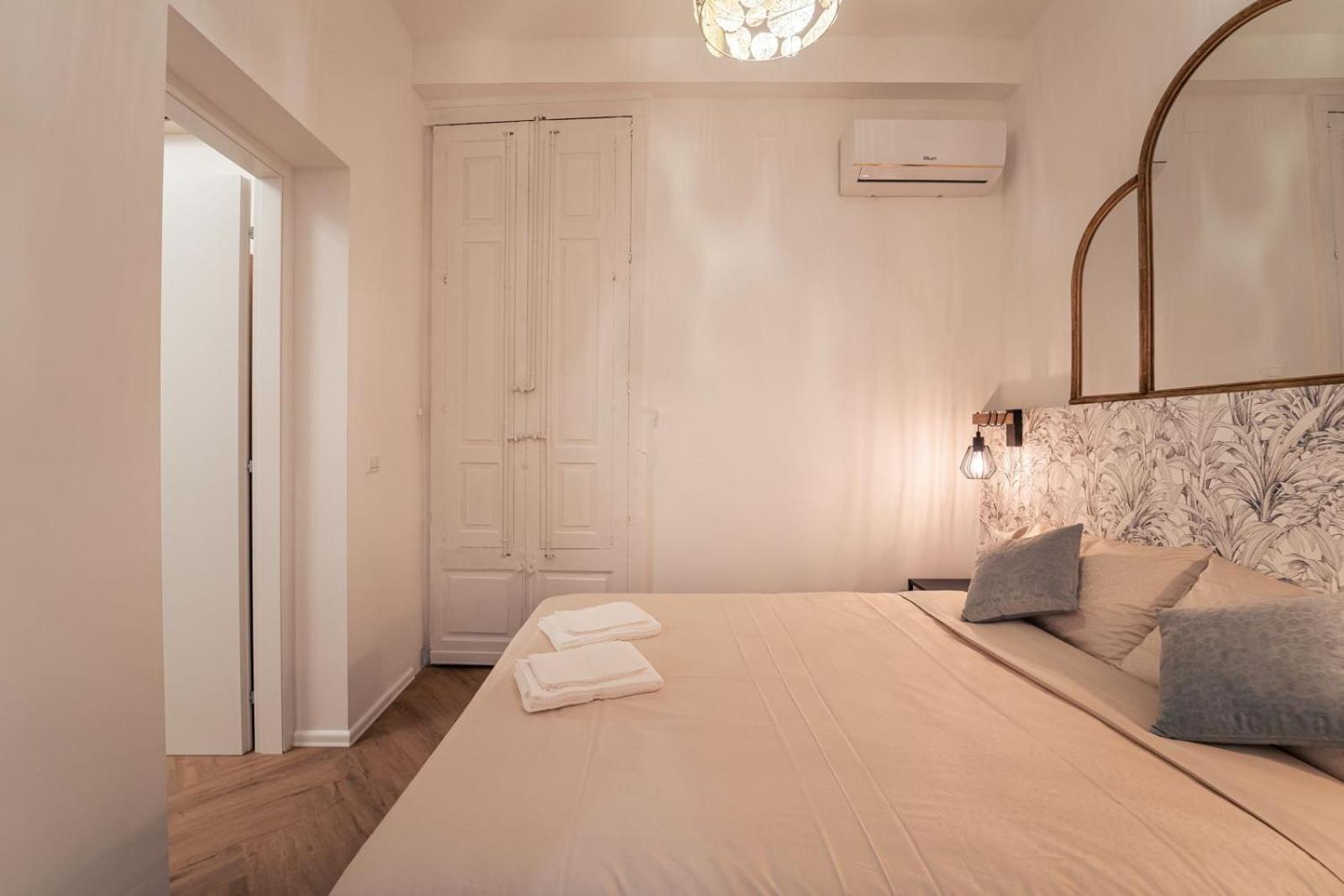 Elegant Design Apartment In Historical City Center Aeroporto di Catania Fontana Rossa Esterno foto